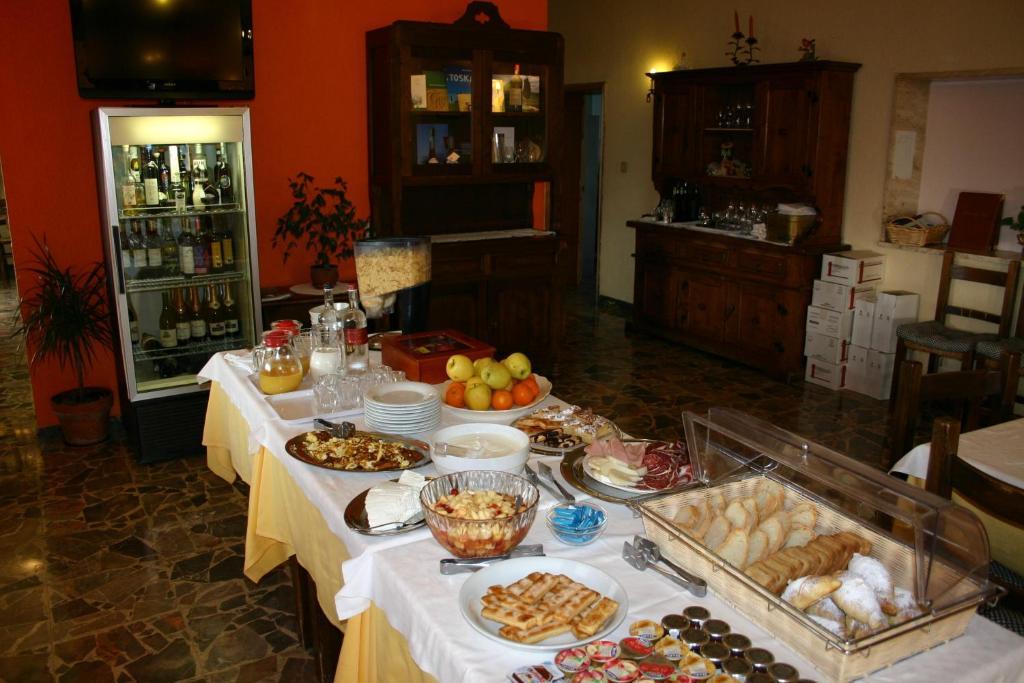 Terre D'Orcia Hotel Seggiano ภายนอก รูปภาพ