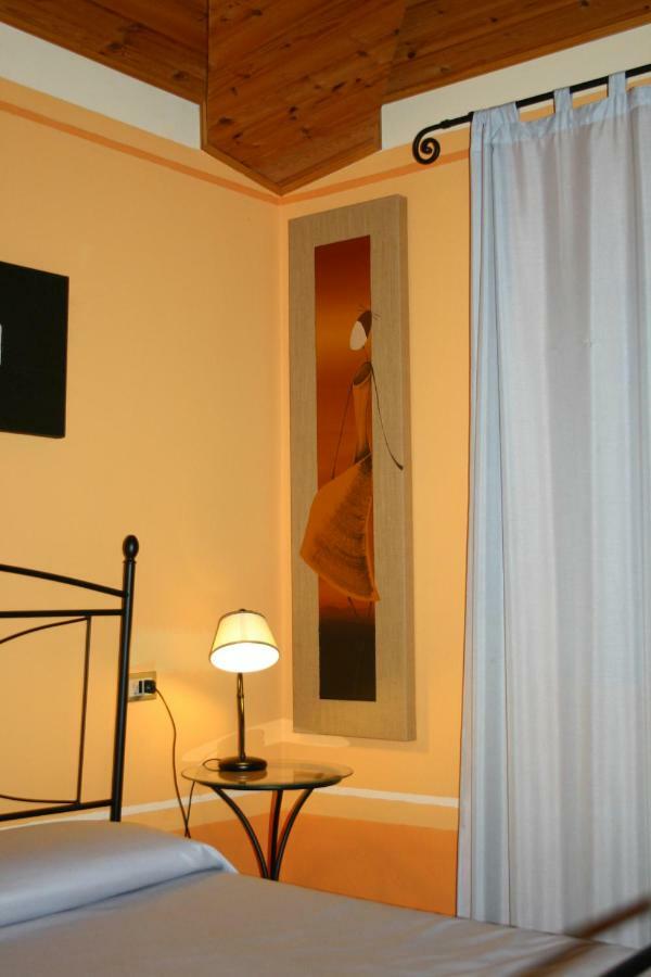 Terre D'Orcia Hotel Seggiano ภายนอก รูปภาพ